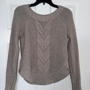 Elegant Women's Crew Neck Sweater - Taupe